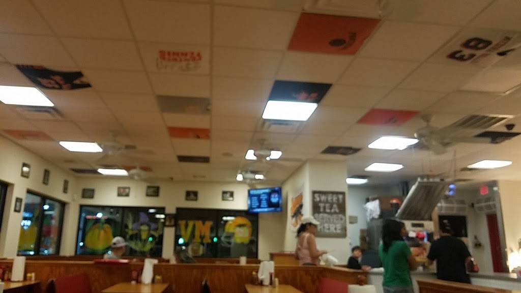 Bushs Chicken | restaurant | 935 Old US Hwy 90 E, Castroville, TX 78009, USA | 8305382800 OR +1 830-538-2800