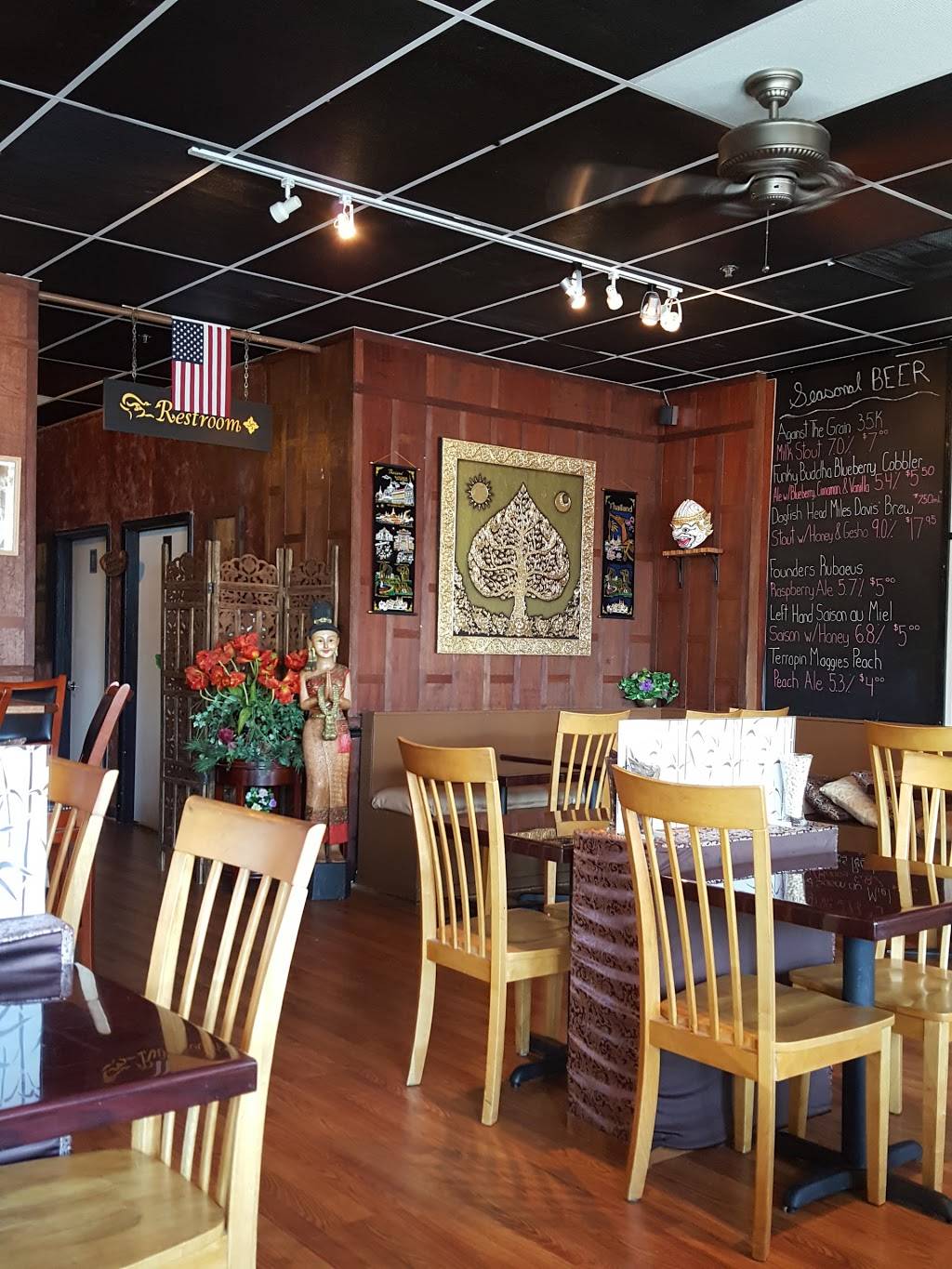 Ahan Thai Kitchen | restaurant | 474260 E State Rd 200, Fernandina Beach, FL 32034, USA | 9043210255 OR +1 904-321-0255