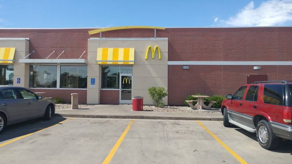 McDonalds | cafe | 5493 Business, US-151, Marion, IA 52302, USA | 3193735085 OR +1 319-373-5085
