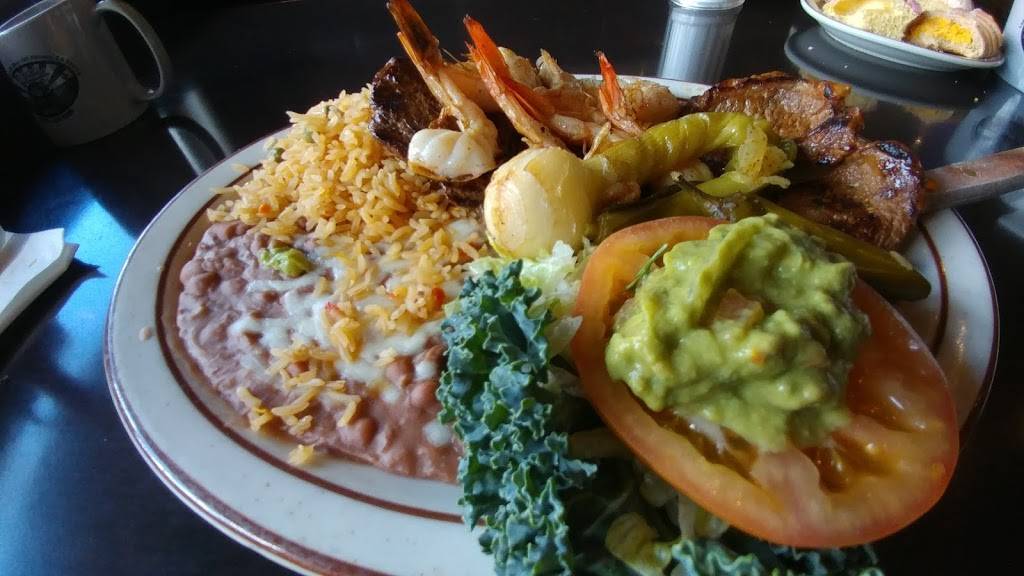 El Pescador | restaurant | 1305 Ventura St, Fillmore, CA 93015, USA | 8055249999 OR +1 805-524-9999