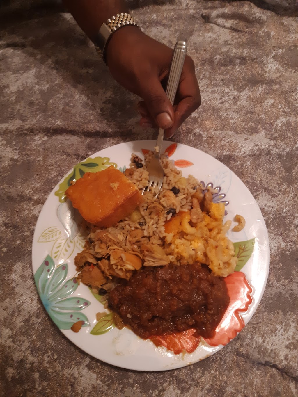 Momma Luvs Soul & Caribbean Food | restaurant | 2427 Austin Hwy, San Antonio, TX 78218, USA | 2109770060 OR +1 210-977-0060