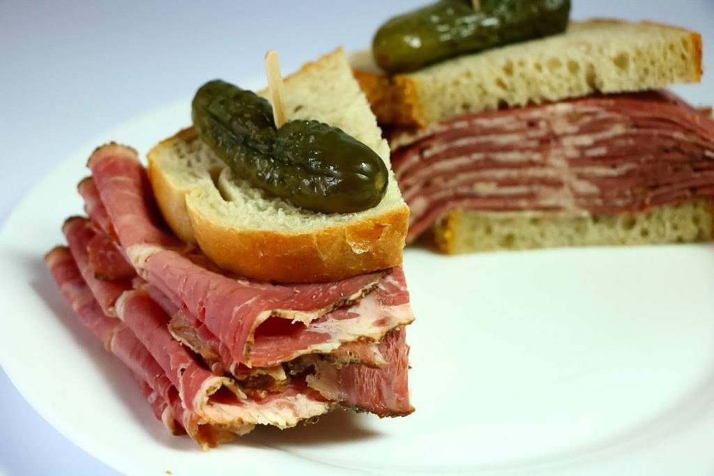 BBQ CHEZ VOUS | restaurant | 505 Boulevard Taschereau, La Prairie, QC J5R 1V3, Canada | 5146195612 OR +1 514-619-5612