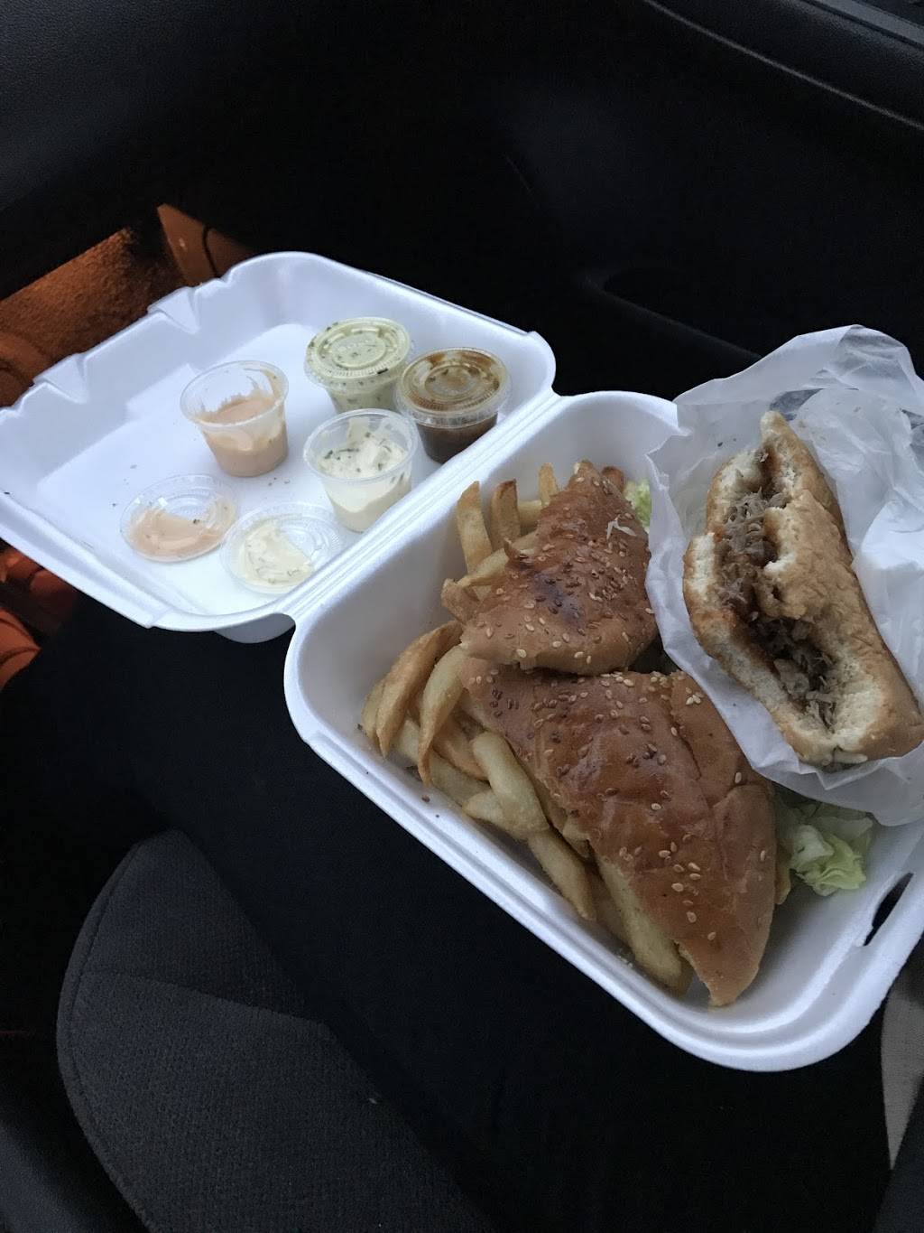 El Chuzo BBQ | restaurant | 7101 N Armenia Ave, Tampa, FL 33604, USA | 8133749184 OR +1 813-374-9184