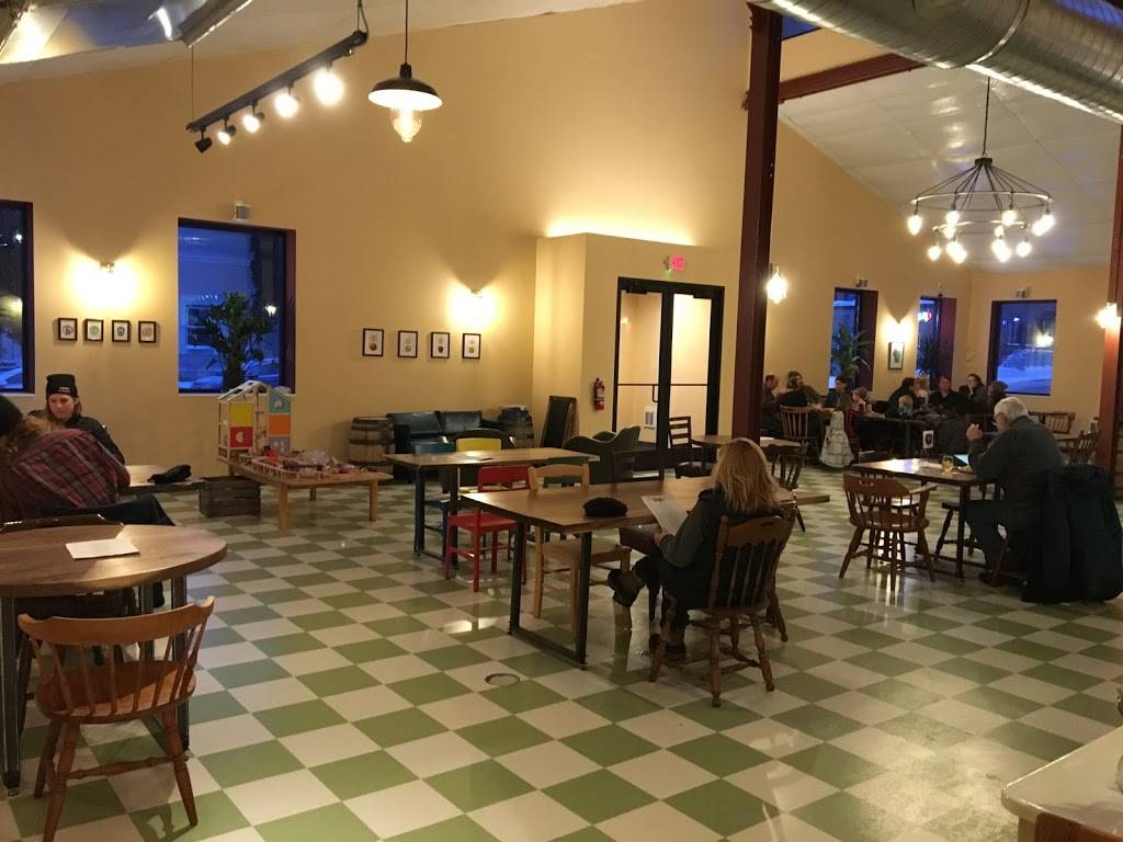 Brix Cider | restaurant | 119 S 2nd St, Mt Horeb, WI 53572, USA | 6084372749 OR +1 608-437-2749