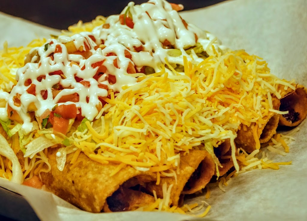 El Burro Taco Shop | restaurant | 31900 Mission Trail, Lake Elsinore, CA 92530, USA | 9514711277 OR +1 951-471-1277