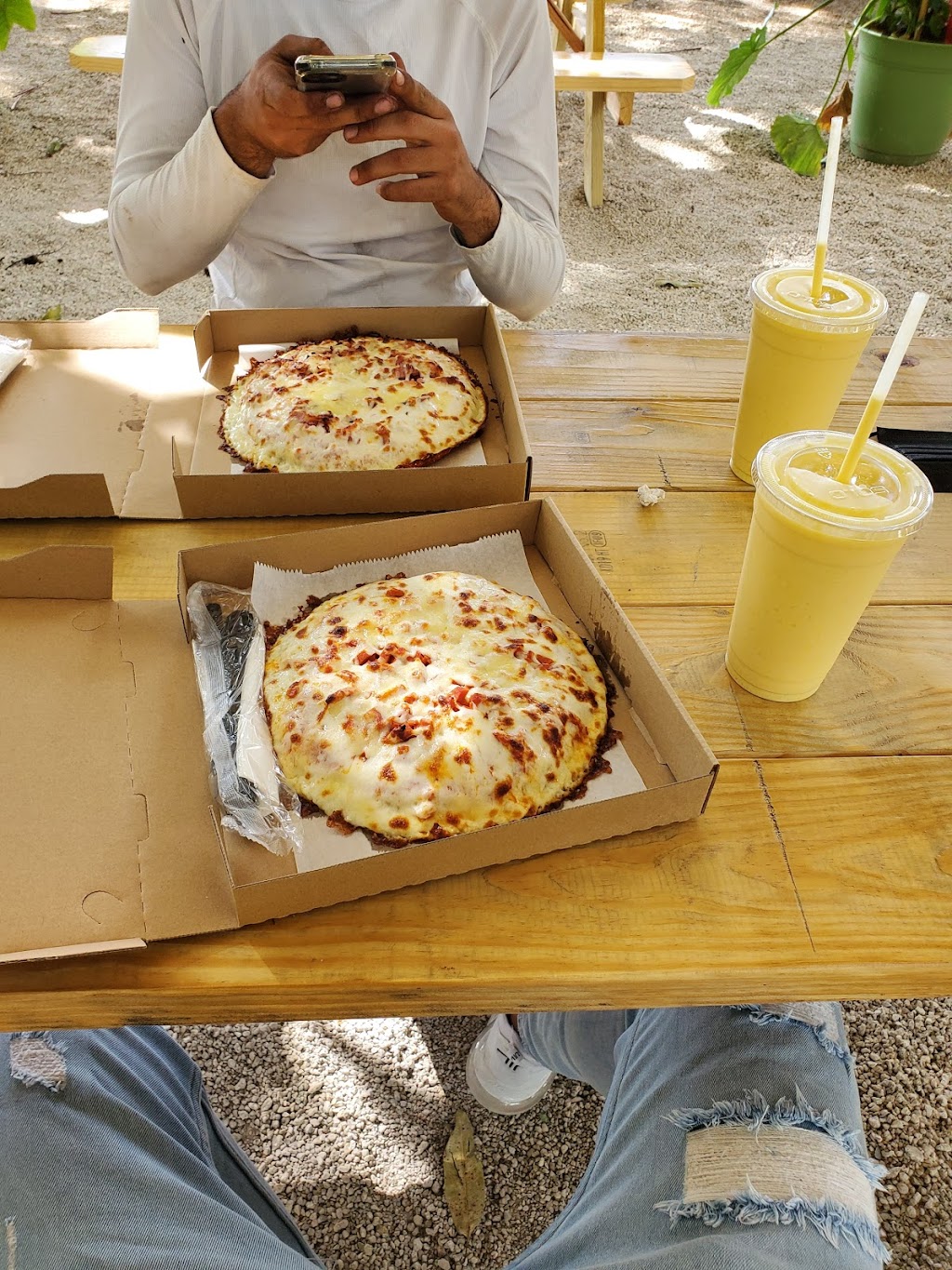 Pizzeria La Real | restaurant | 18525 SW 177th Ave, Miami, FL 33187, USA | 7863780618 OR +1 786-378-0618