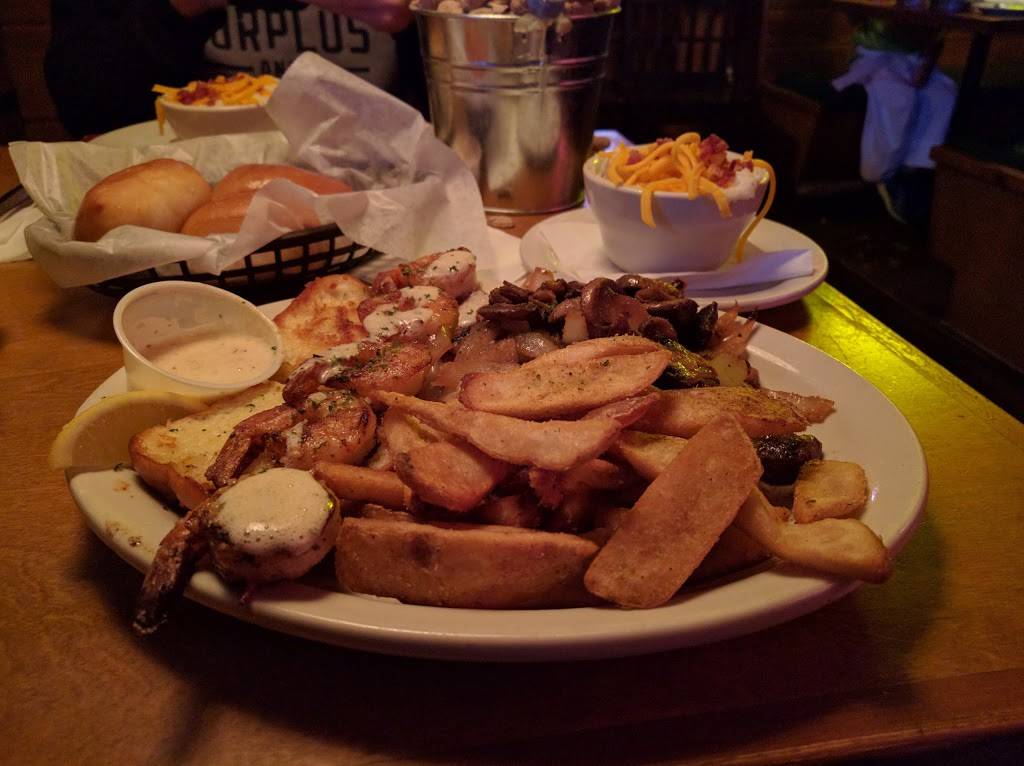 Texas Roadhouse | restaurant | 3910 W College Ave, Appleton, WI 54914, USA | 9207387427 OR +1 920-738-7427