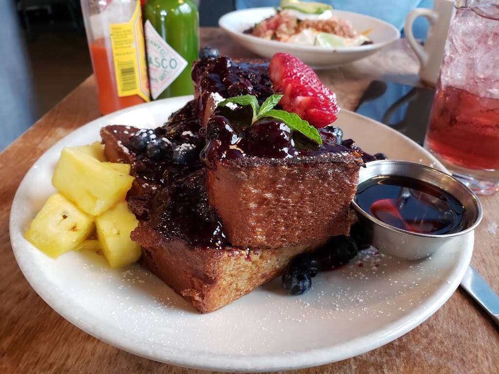 The Universal | restaurant | 2911 W 38th Ave, Denver, CO 80211, USA | 3039550815 OR +1 303-955-0815