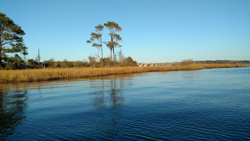 Pines Point Provisions & SFD | restaurant | 869 Yacht Club Dr, Berlin, MD 21811, USA | 4106412248 OR +1 410-641-2248