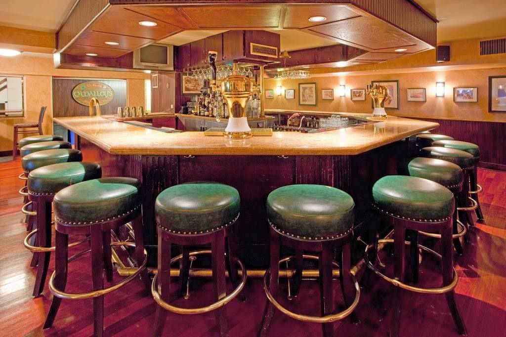 Tysons Social Tavern | restaurant | 1960 Chain Bridge Rd, McLean, VA 22102, USA | 7038932100 OR +1 703-893-2100