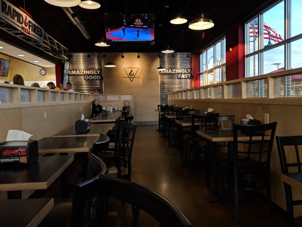 Rapid Fired Pizza | restaurant | 1645 Veterans Pkwy, Jeffersonville, IN 47130, USA | 8127251151 OR +1 812-725-1151