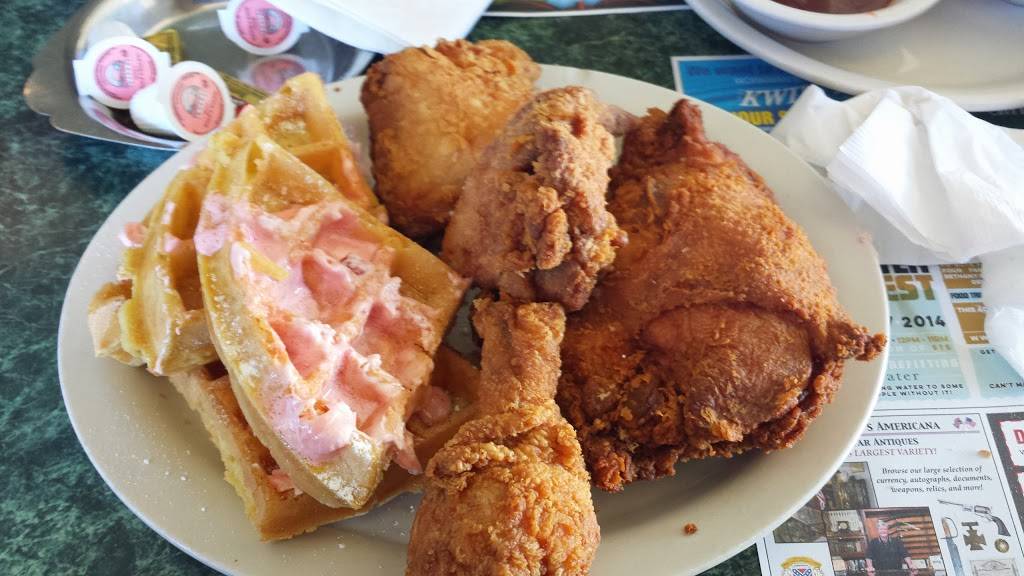 Metro Diner | cafe | 3302 Hendricks Ave, Jacksonville, FL 32207, USA | 9043983701 OR +1 904-398-3701