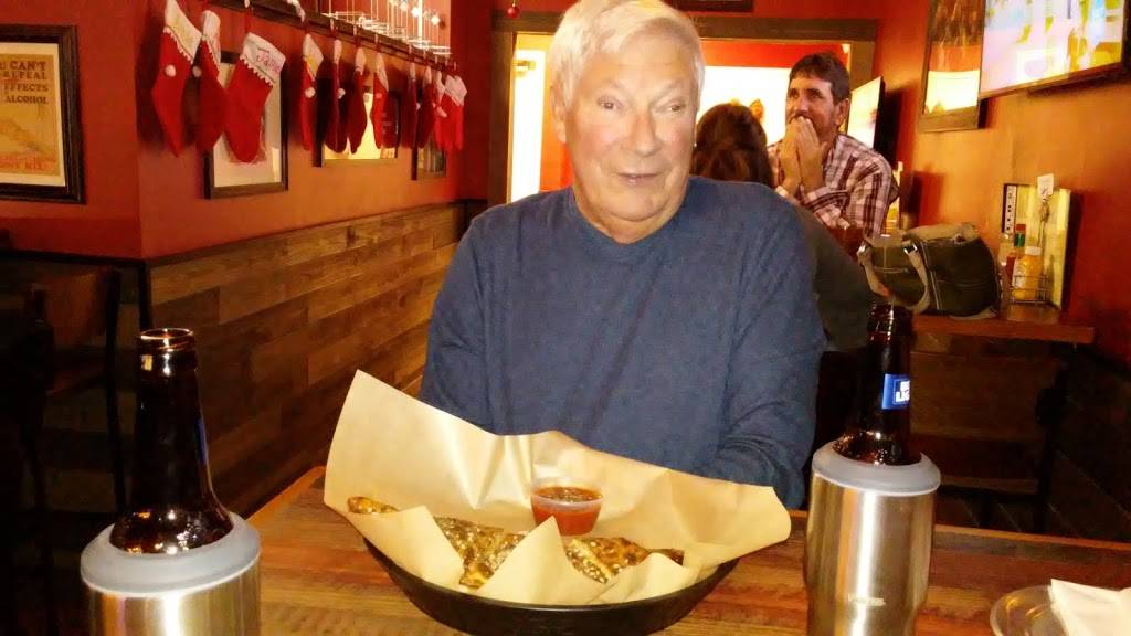 Daniellos Pizzeria and Pub | restaurant | 755 Main St, North Myrtle Beach, SC 29582, USA | 8432735168 OR +1 843-273-5168