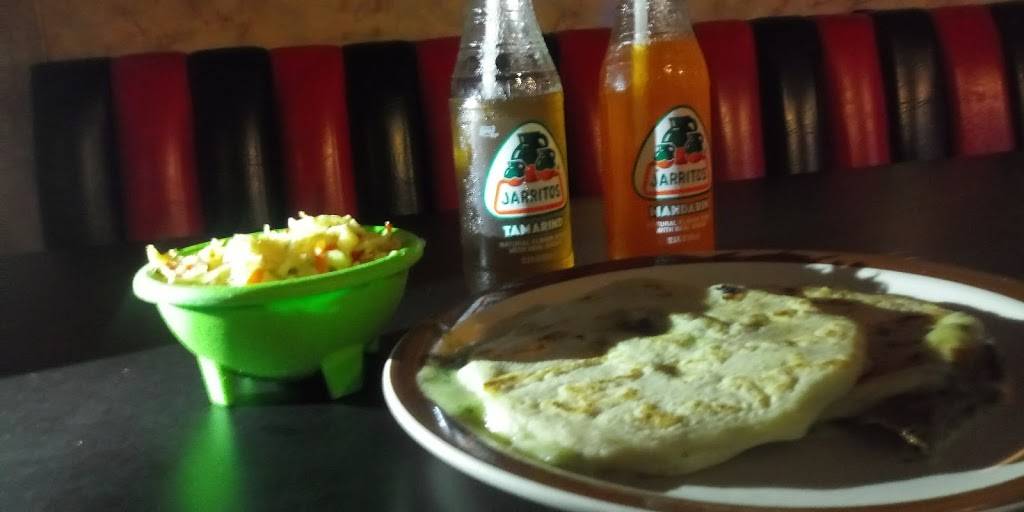 Viva El Savador | restaurant | 4946 E Tropicana Ave, Las Vegas, NV 89121, USA | 7025471366 OR +1 702-547-1366