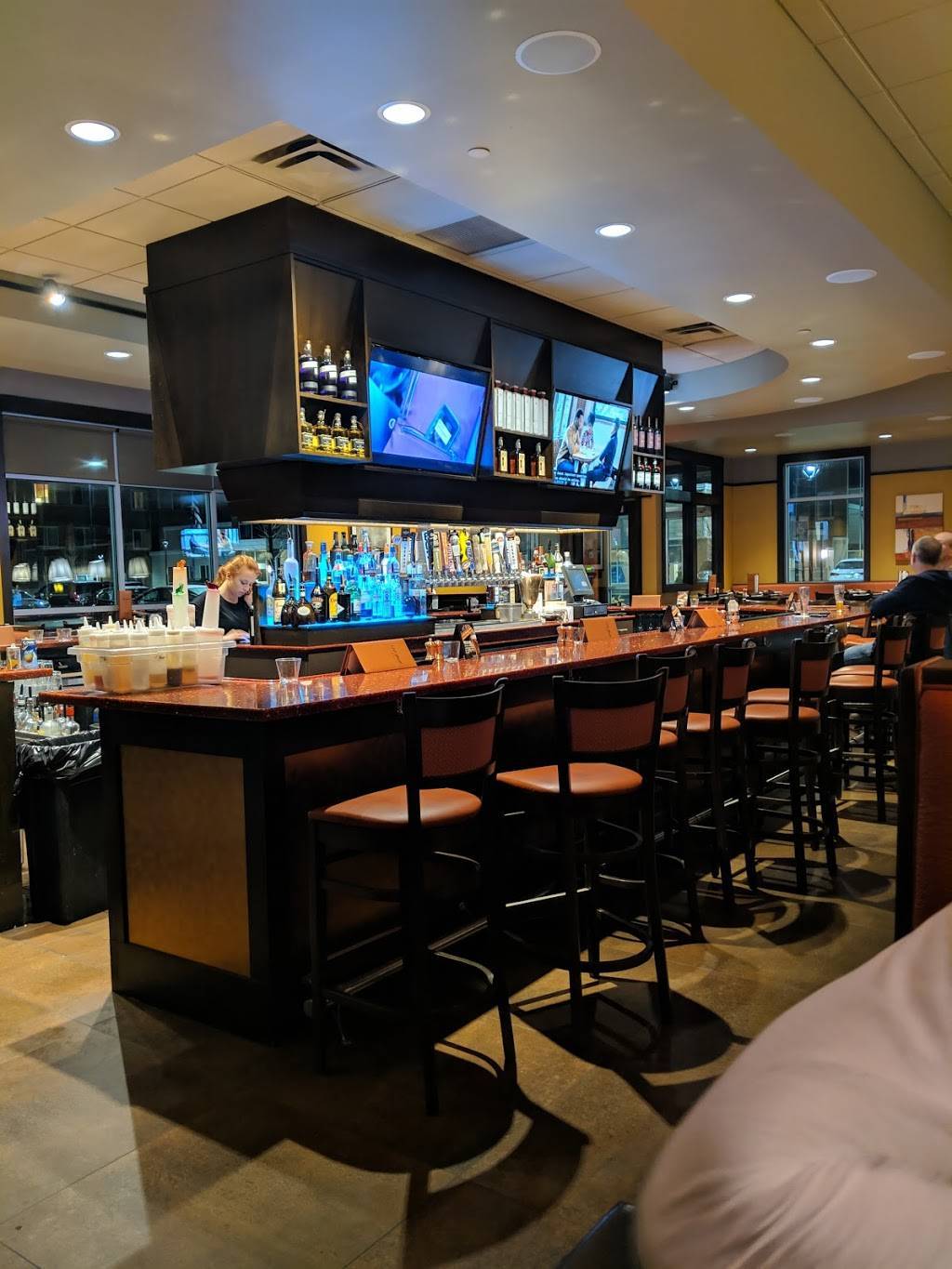 110 Grill - Nashua | restaurant | 27 Trafalgar Square, Nashua, NH 03063, USA | 6039437443 OR +1 603-943-7443