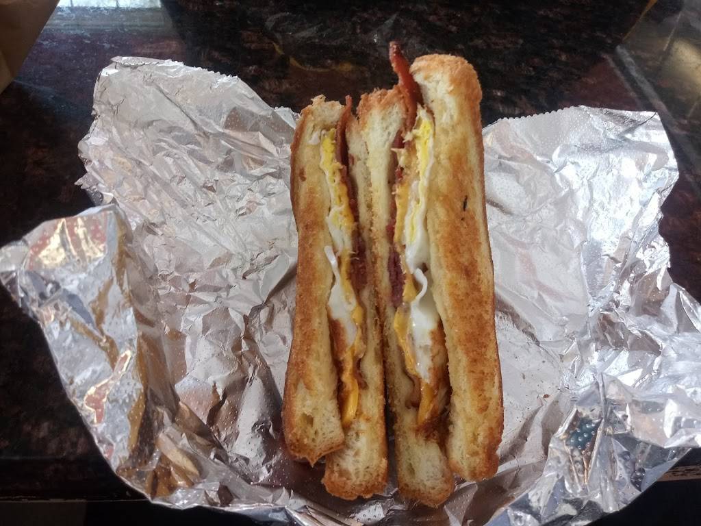 T&J Coney Island | restaurant | 13600 W 7 Mile Rd, Detroit, MI 48235, USA | 3138621931 OR +1 313-862-1931