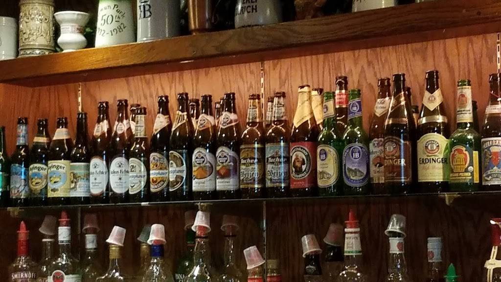 Edelweiss Restaurant | restaurant | 8602 S Meridian St, Indianapolis, IN 46217, USA | 3178886940 OR +1 317-888-6940