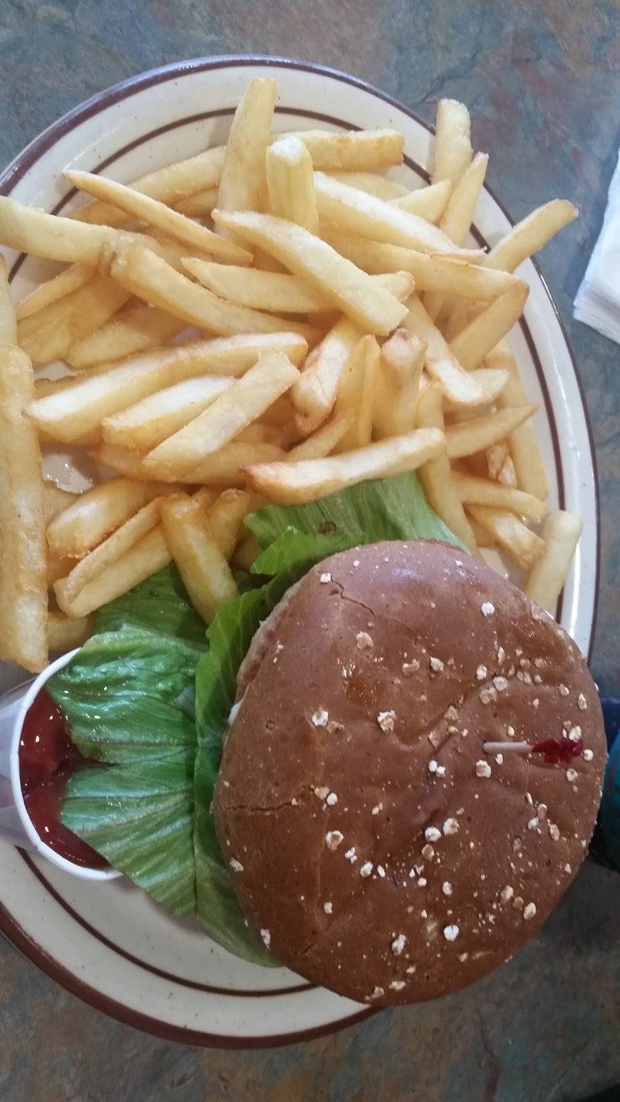 Toms Famous Burgers 8 | restaurant | 3415, 1947 Santa Anita Ave, South El Monte, CA 91733, USA | 6265795750 OR +1 626-579-5750