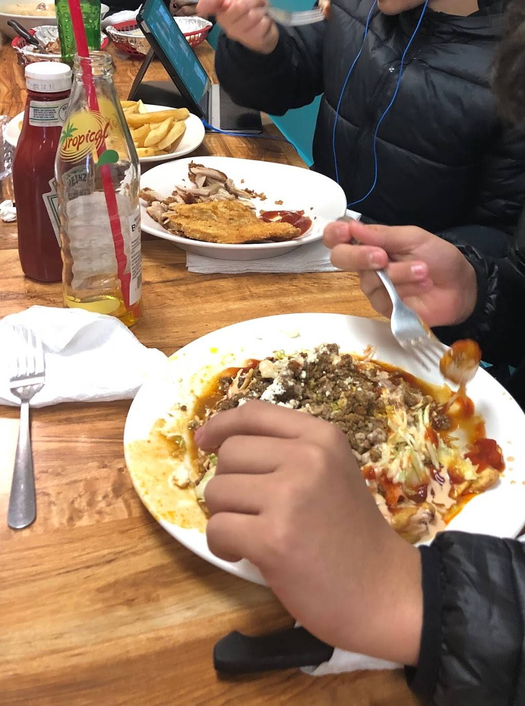 Mi Bella Honduras | restaurant | 29500 Pacific Hwy S j, Federal Way, WA 98003, USA | 2065926922 OR +1 206-592-6922