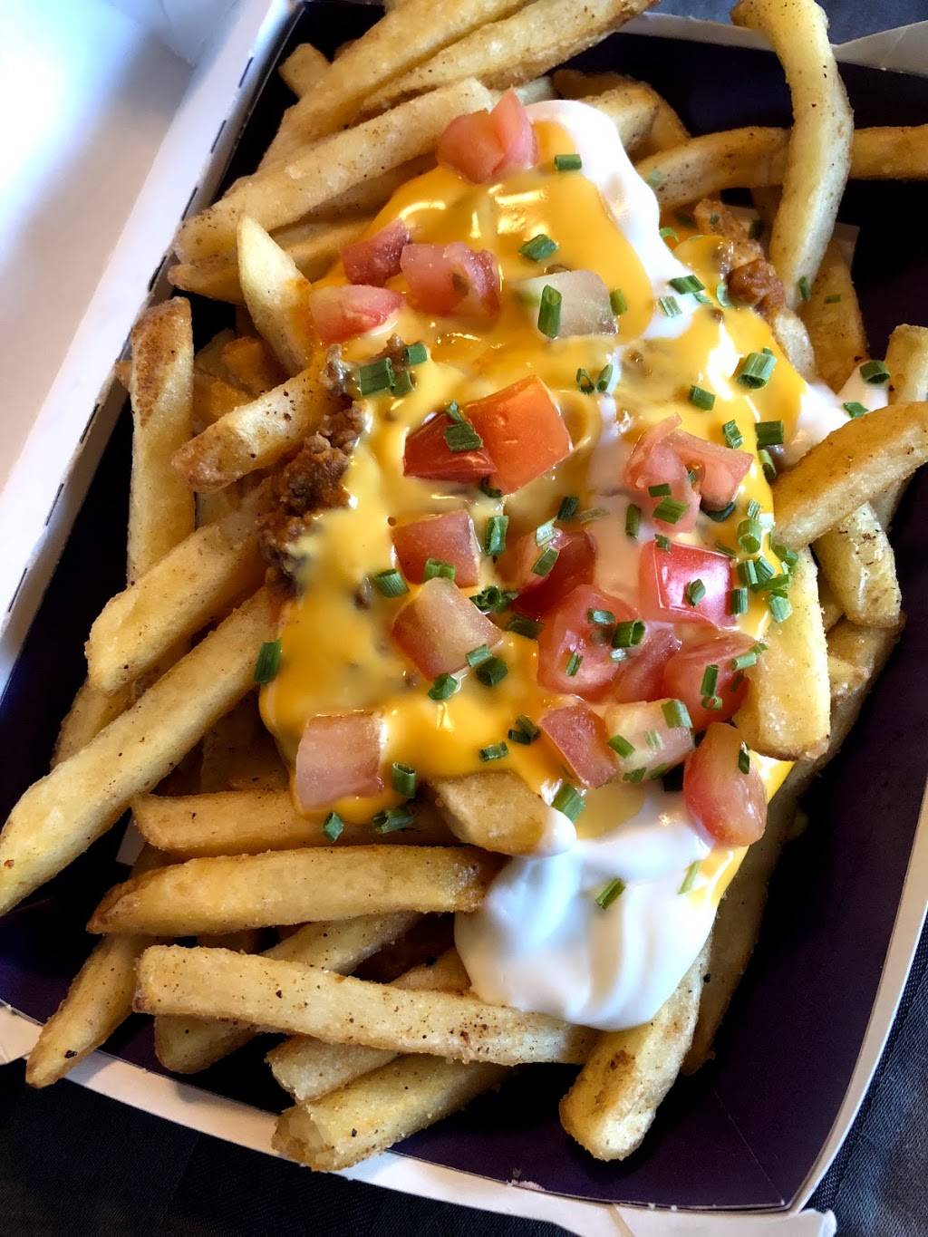 Taco Bell | meal takeaway | 63 Lindsay St S, Lindsay, ON K9V 2M1, Canada | 7053244212 OR +1 705-324-4212