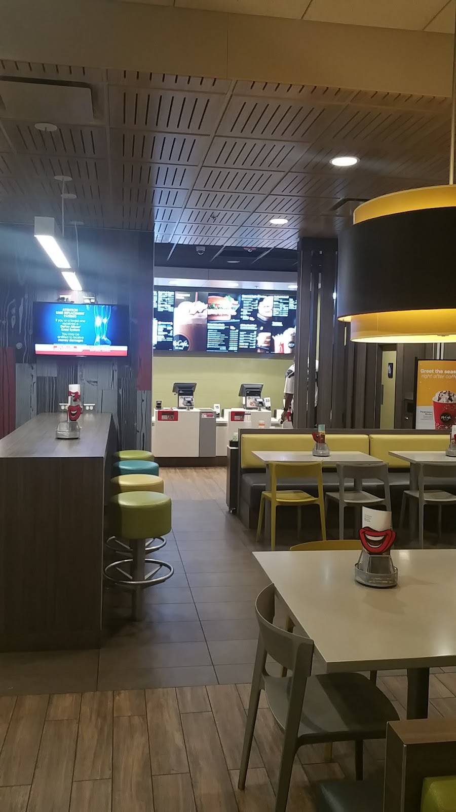 McDonalds | cafe | 812 Eastgate N Dr, Cincinnati, OH 45245, USA | 5137522008 OR +1 513-752-2008