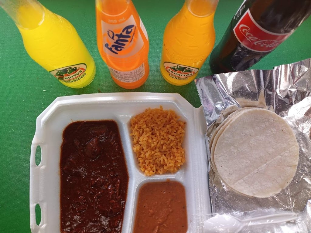 Birrieria y Taqueria Flores | restaurant | 4725 Airport Rd, Santa Fe, NM 87507, USA | 5052309904 OR +1 505-230-9904