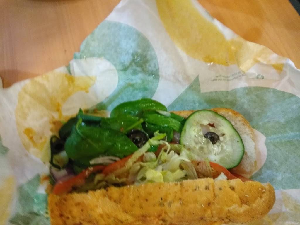 Subway Restaurants | restaurant | 495 5th St Suite A, Gustine, CA 95322, USA | 2098541200 OR +1 209-854-1200