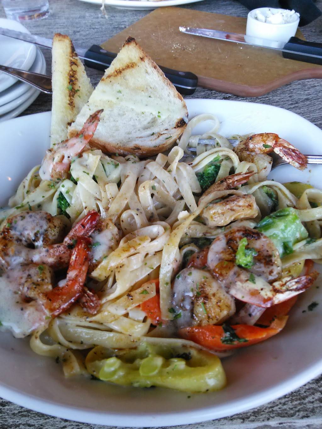 Outback Steakhouse | restaurant | 701 Byers Dr, Glen Mills, PA 19342, USA | 6105580644 OR +1 610-558-0644