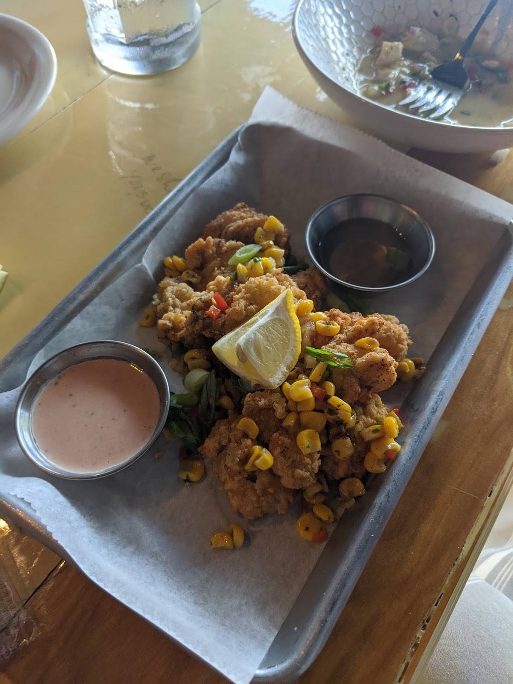 THE LOCAL PEARL OYSTER SHOPPE | restaurant | 124 Canal St, New Smyrna Beach, FL 32168, USA | 3864446483 OR +1 386-444-6483