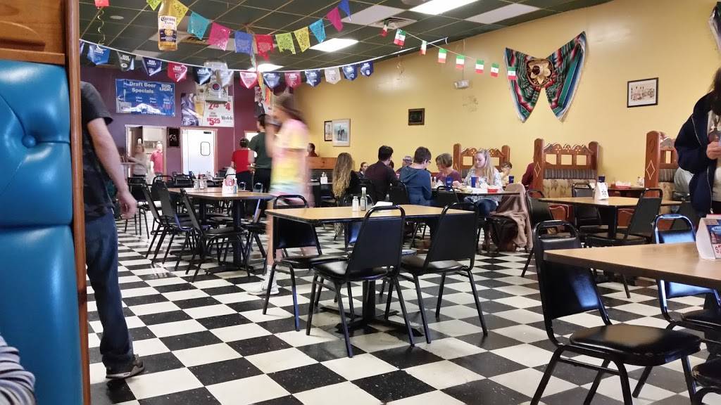 Los Tres Potrillos | restaurant | 406 E Main St, Louisa, VA 23093, USA | 5409673626 OR +1 540-967-3626