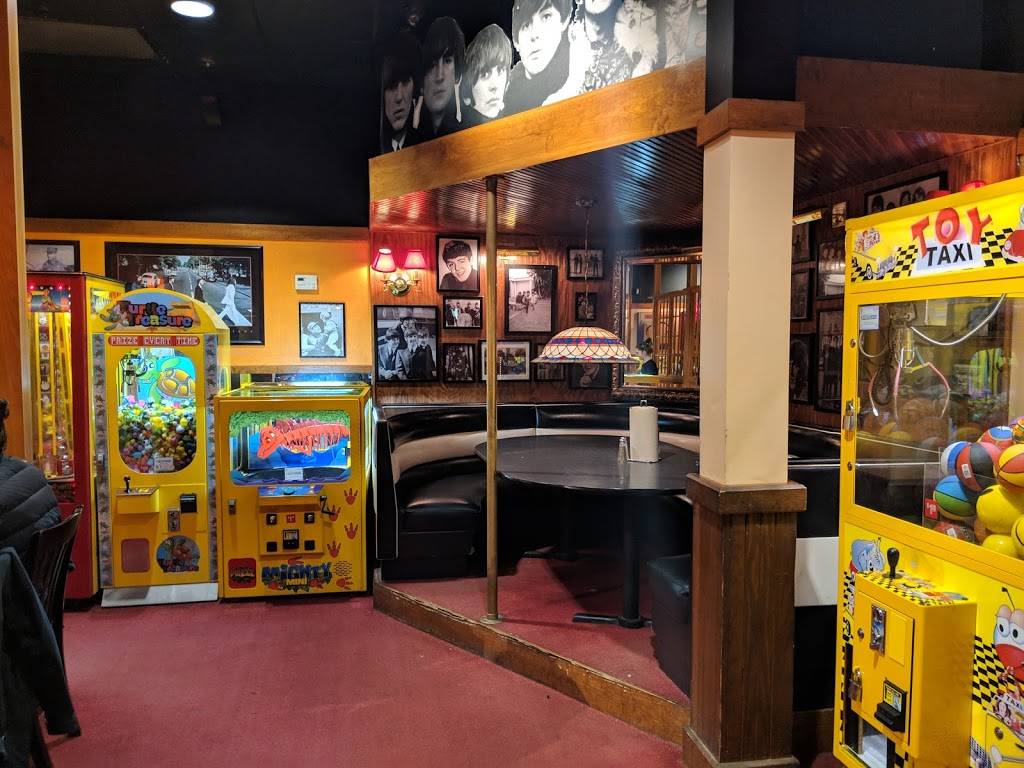 Fuddruckers | restaurant | Shopping Center, 550 Turnpike St, North Andover, MA 01845, USA | 9785571100 OR +1 978-557-1100