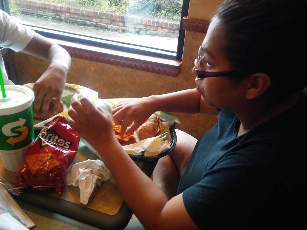 Subway | restaurant | 121 5th Ave, Indialantic, FL 32903, USA | 3217248880 OR +1 321-724-8880