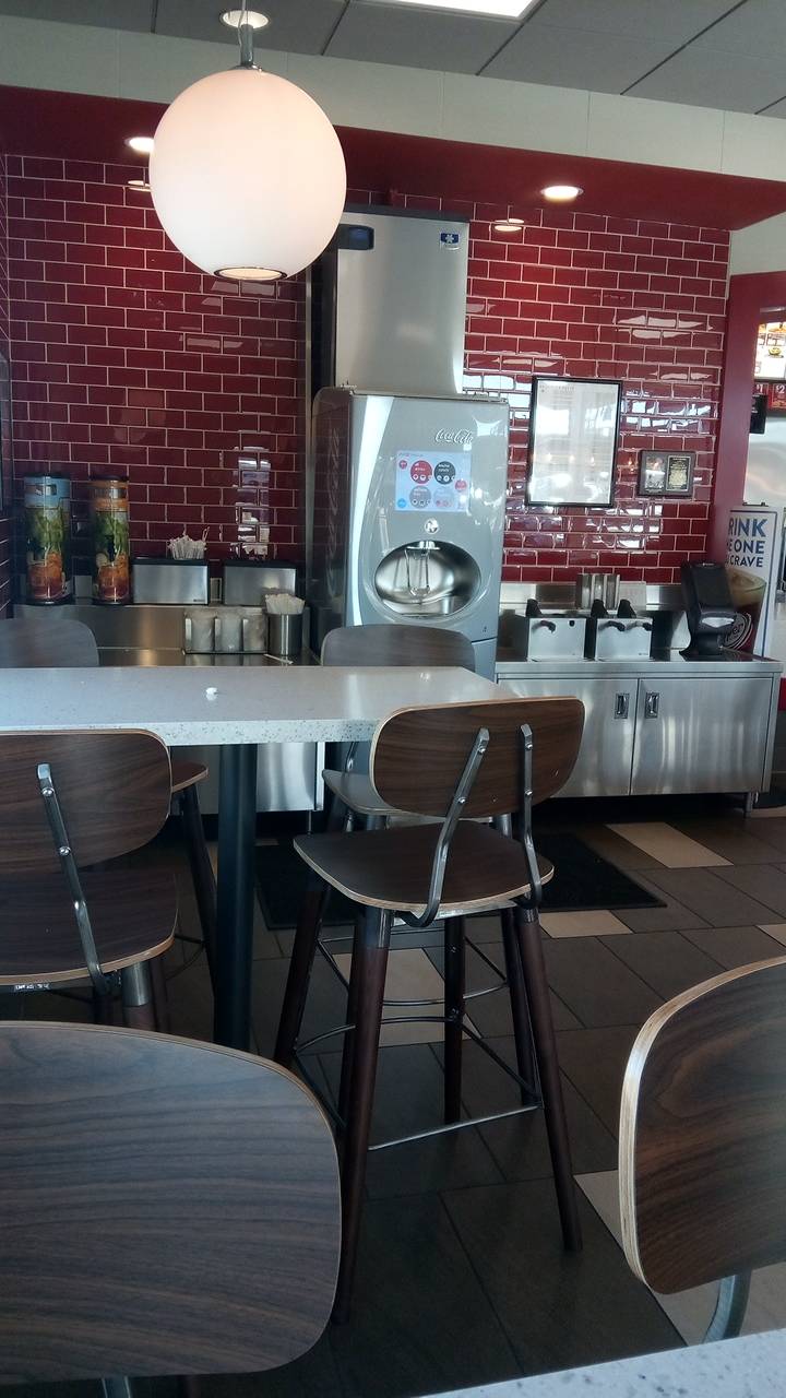 Jack in the Box | restaurant | 7911-A Artcraft Rd A, El Paso, TX 79932, USA | 9155814500 OR +1 915-581-4500