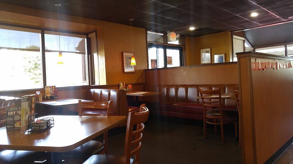 Dennys | restaurant | 80 McIntosh Plaza, Newark, DE 19713, USA | 3027384671 OR +1 302-738-4671