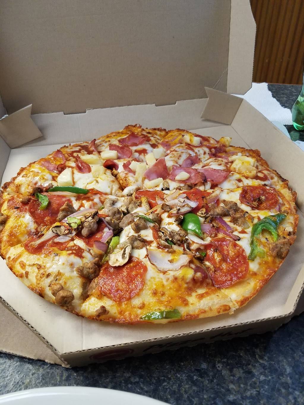 Pizza Hut | restaurant | 7118 Temple Hill Rd, Temple Hills, MD 20748, USA | 3012975055 OR +1 301-297-5055