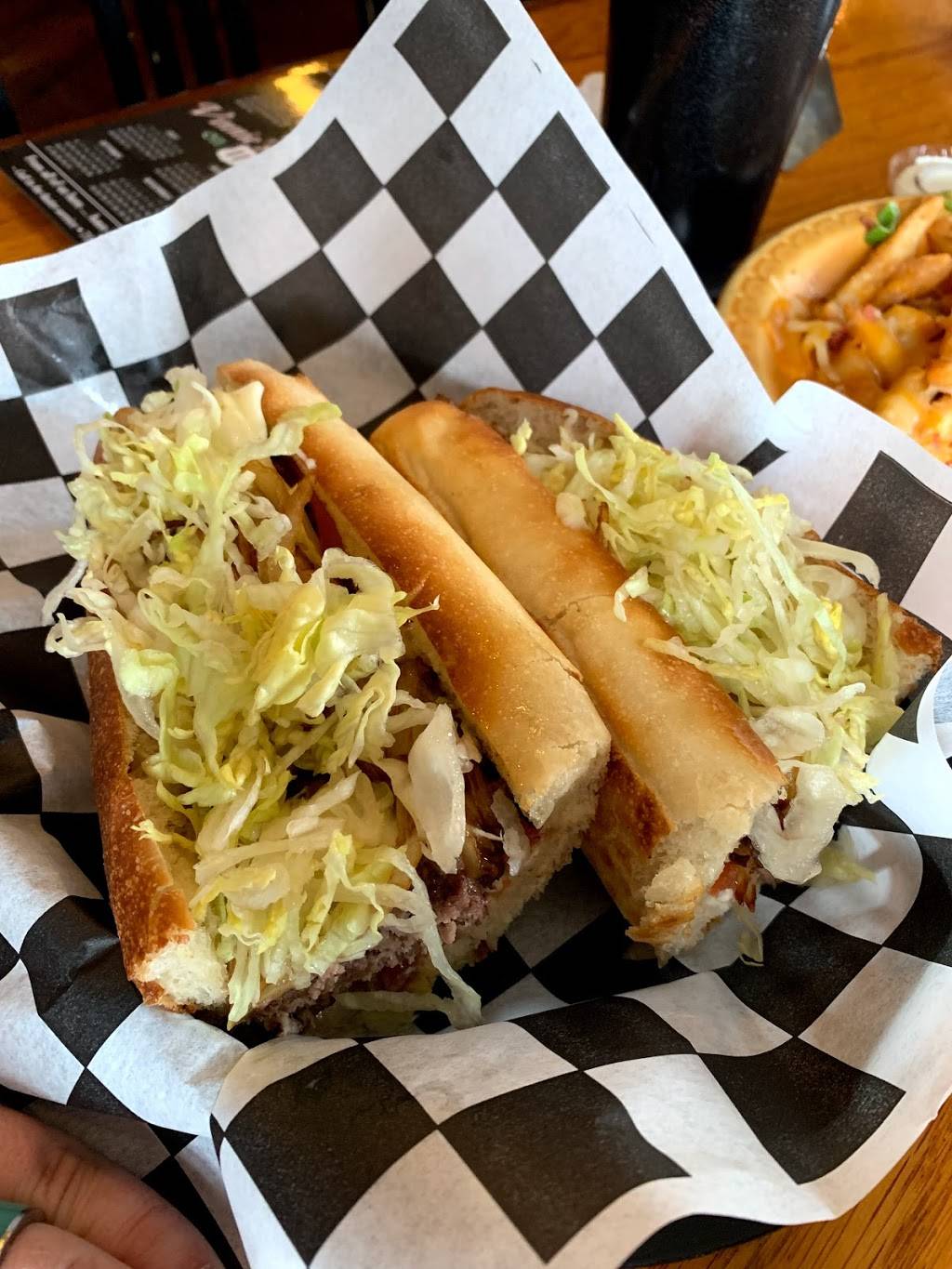 Vinnies on 11 | restaurant | 5210 Molly Pitcher Hwy, Chambersburg, PA 17202, USA | 7173754094 OR +1 717-375-4094