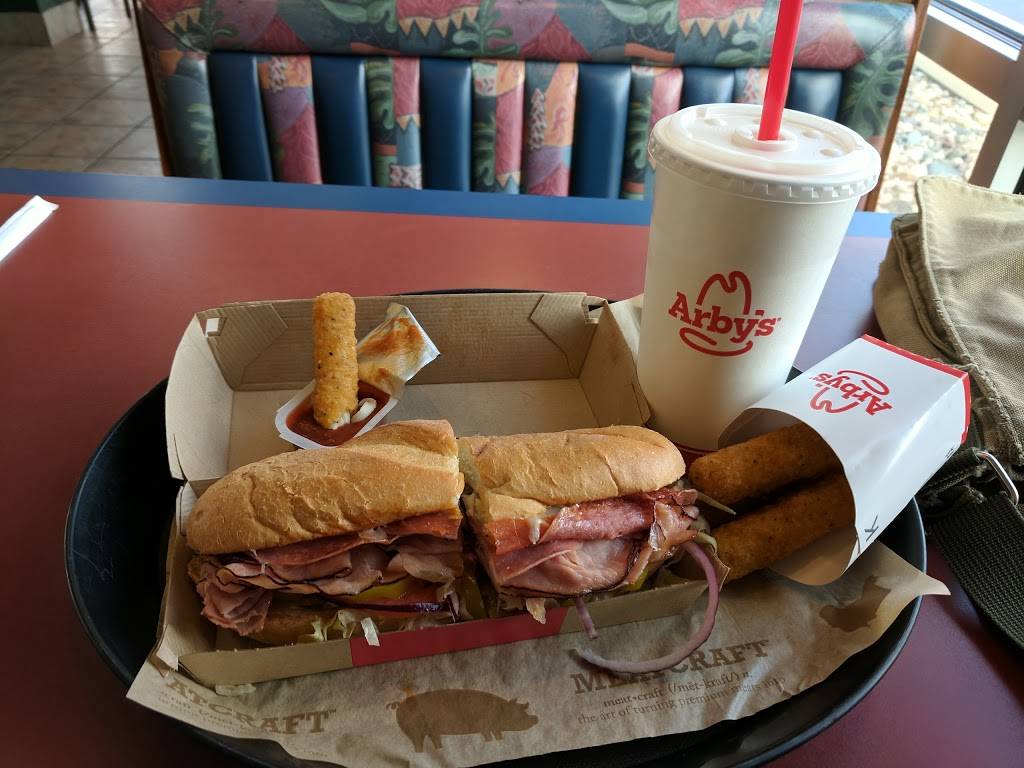 Arbys | restaurant | 3709 E Calumet St, Appleton, WI 54915, USA | 9207356513 OR +1 920-735-6513