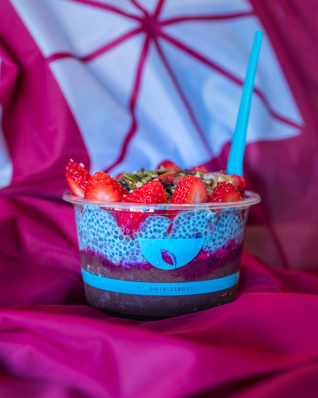 Blue Bowl Superfoods | restaurant | 152 N Glassell St, Orange, CA 92866, USA | 6572819089 OR +1 657-281-9089