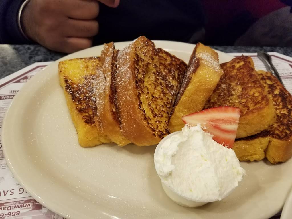 Cherry Hill Diner | restaurant | NJ-38, Cherry Hill, NJ 08002, USA | 8566678255 OR +1 856-667-8255