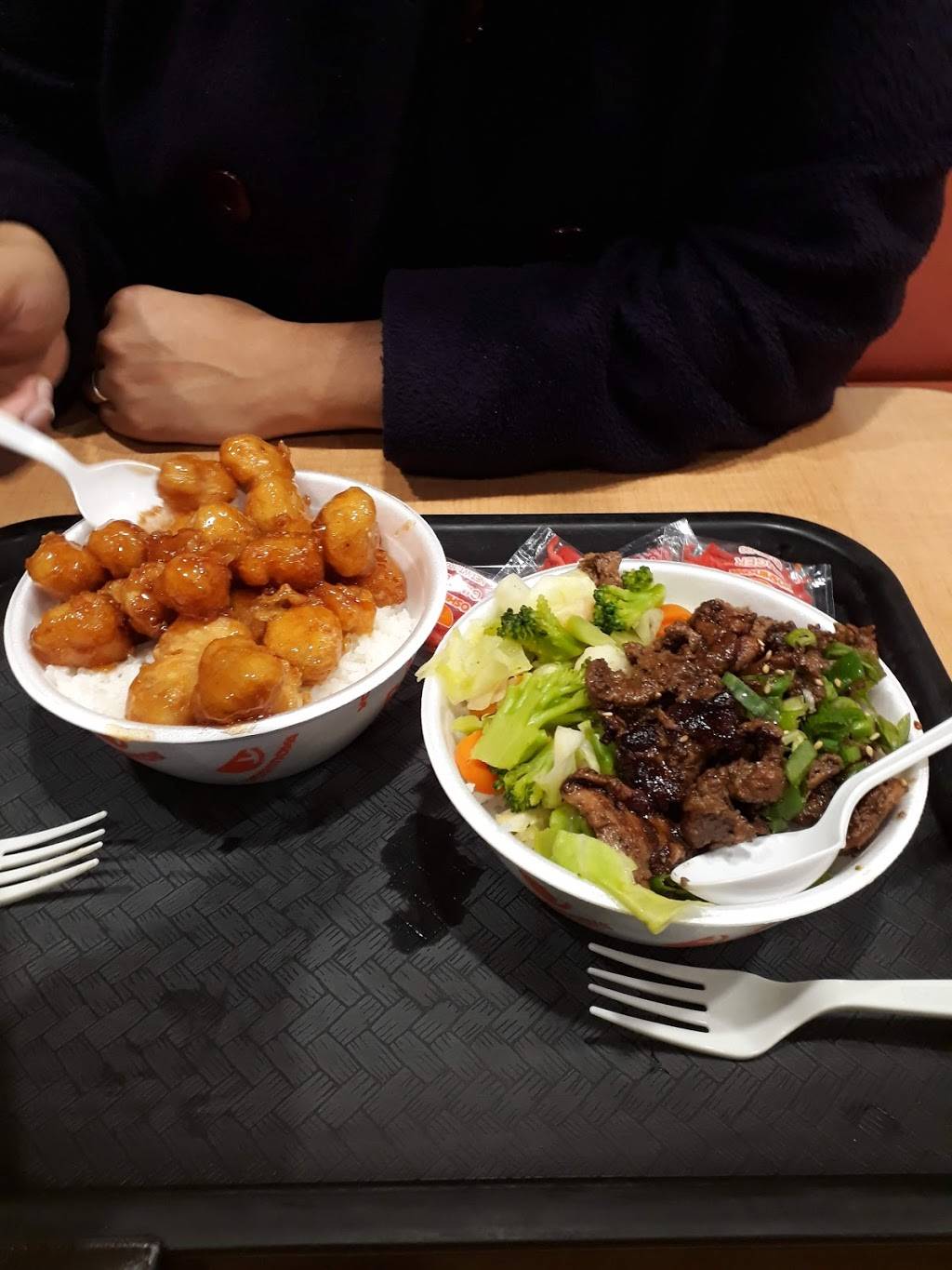 Yoshinoya Florence & Avalon | restaurant | 539 E Florence Ave C, Los Angeles, CA 90003, USA | 3239714560 OR +1 323-971-4560