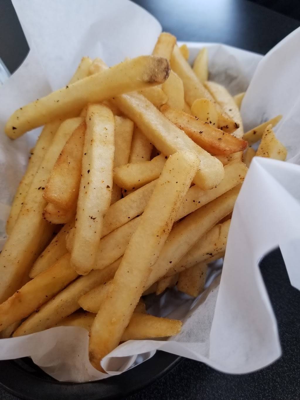 Greenwood Flame Burger | restaurant | 10410 Greenwood Ave N B, Seattle, WA 98133, USA | 2067087743 OR +1 206-708-7743