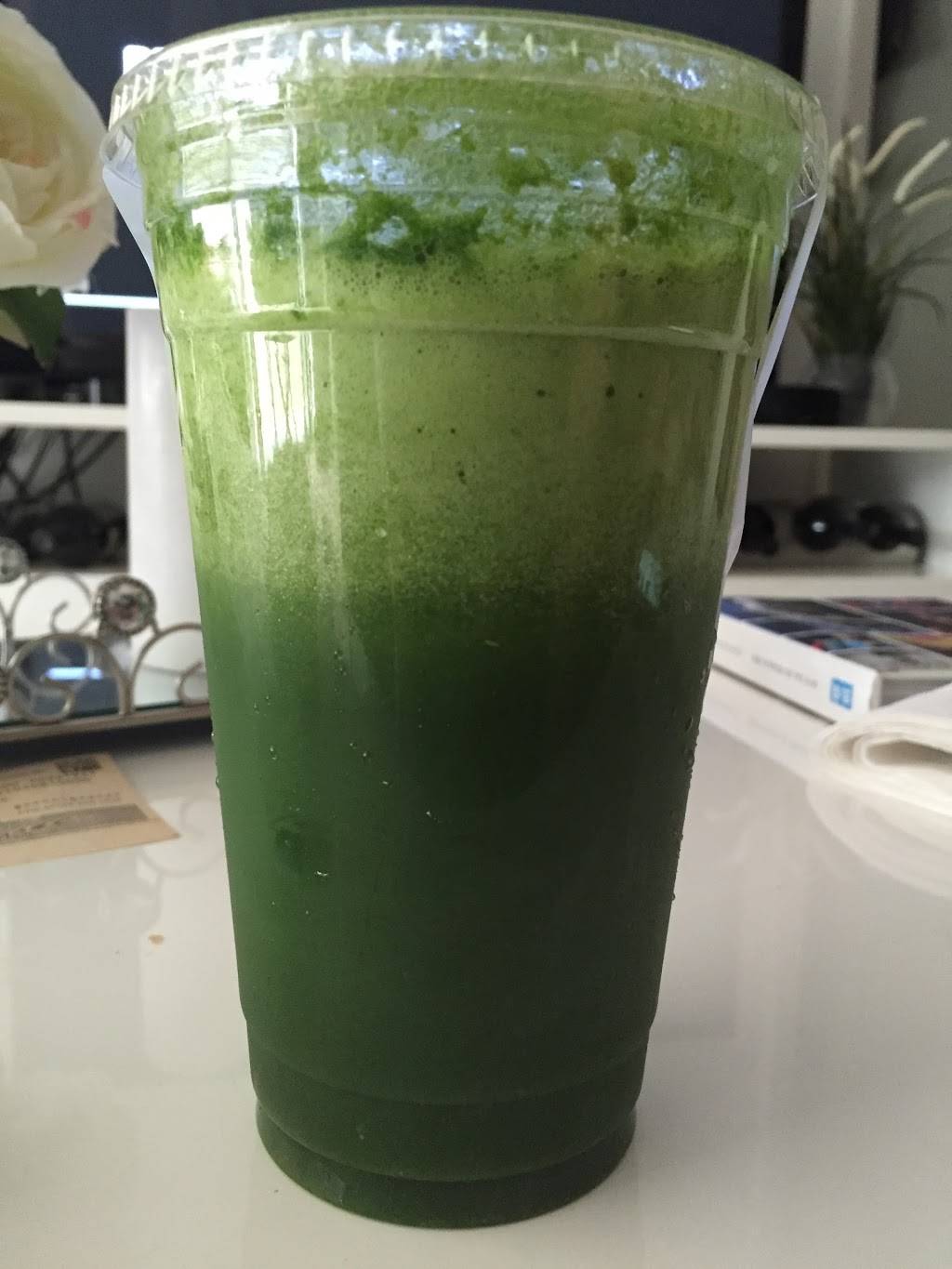 Carrot Express | restaurant | 1755 Alton Rd #2495, Miami Beach, FL 33139, USA | 3055351379 OR +1 305-535-1379