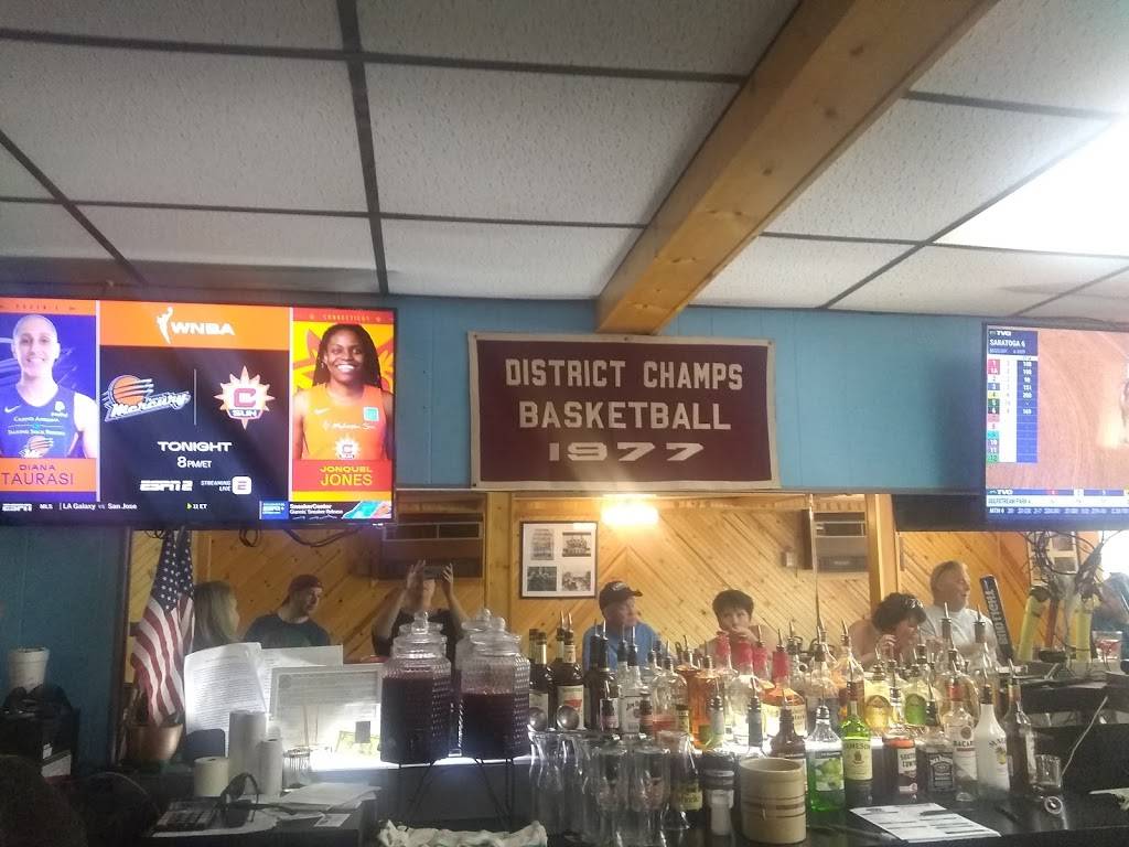 Lake Street Local | restaurant | 8708 Lake St, Port Austin, MI 48467, USA | 9897387520 OR +1 989-738-7520