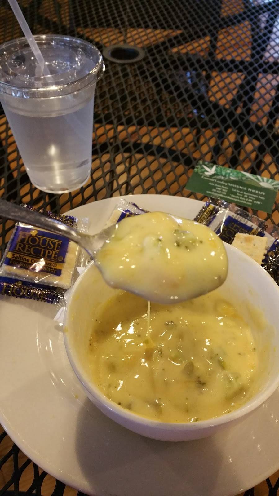 Kings Coffee | restaurant | 117 E Main St, Murfreesboro, NC 27855, USA | 2523967424 OR +1 252-396-7424