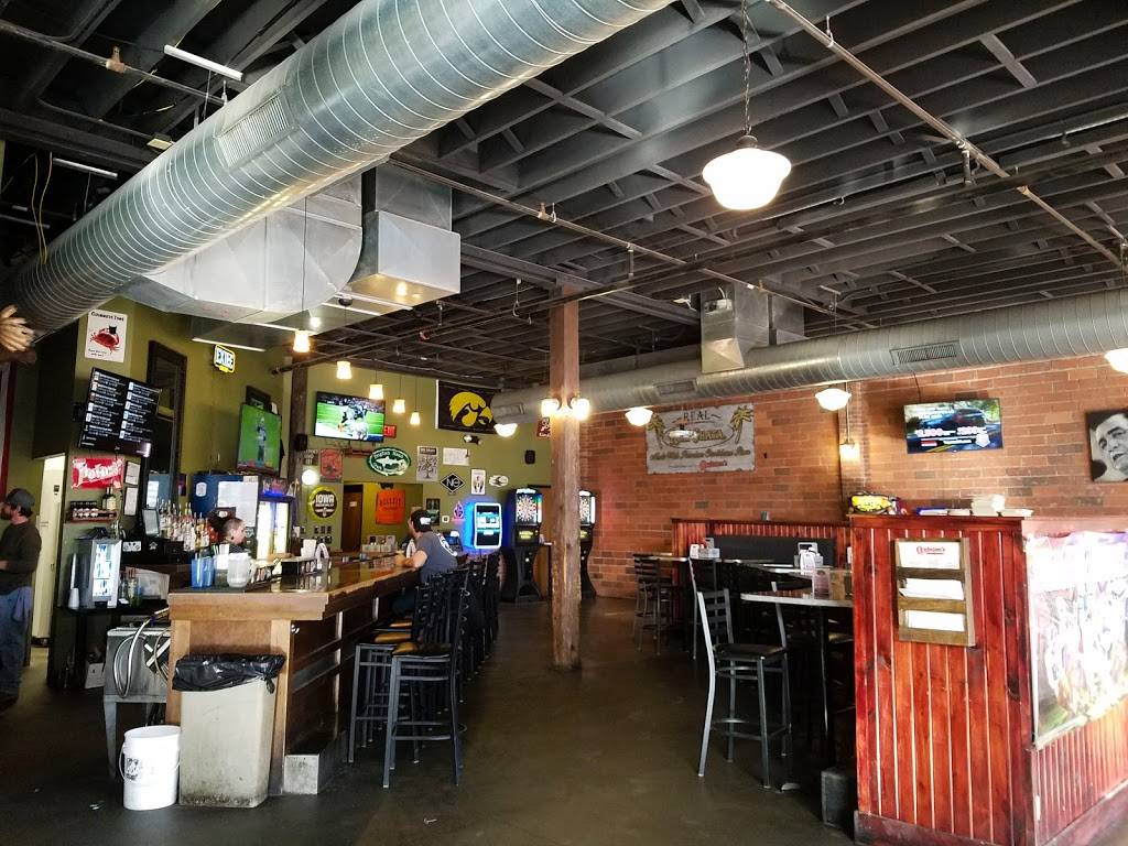 Quintons Bar & Deli | restaurant | 506 E Grand Ave, Des Moines, IA 50309, USA | 5152446624 OR +1 515-244-6624