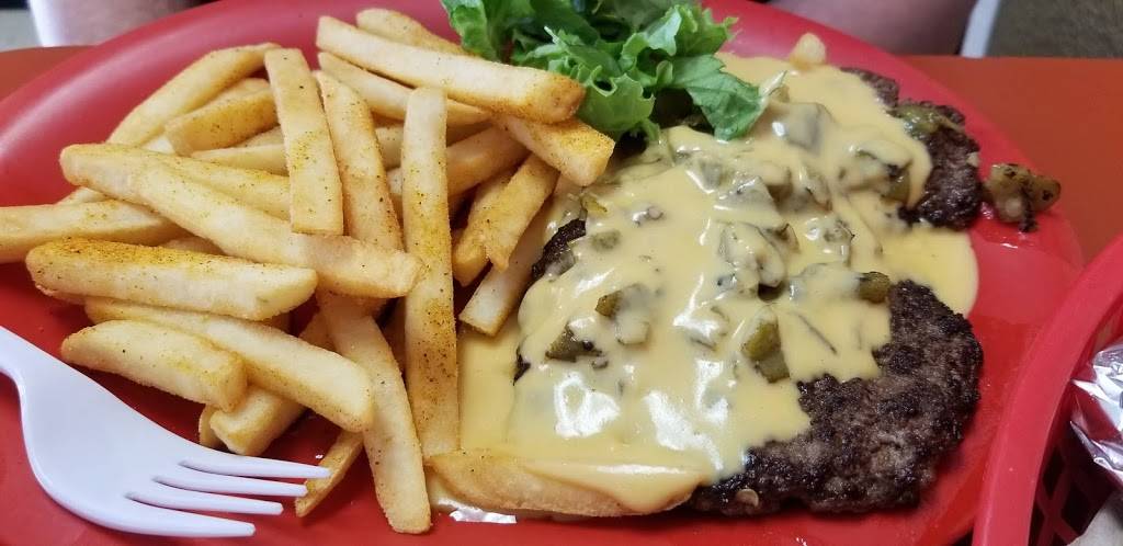 Chachis Burgers | restaurant | 10176 McCombs St, El Paso, TX 79924, USA | 9157596394 OR +1 915-759-6394