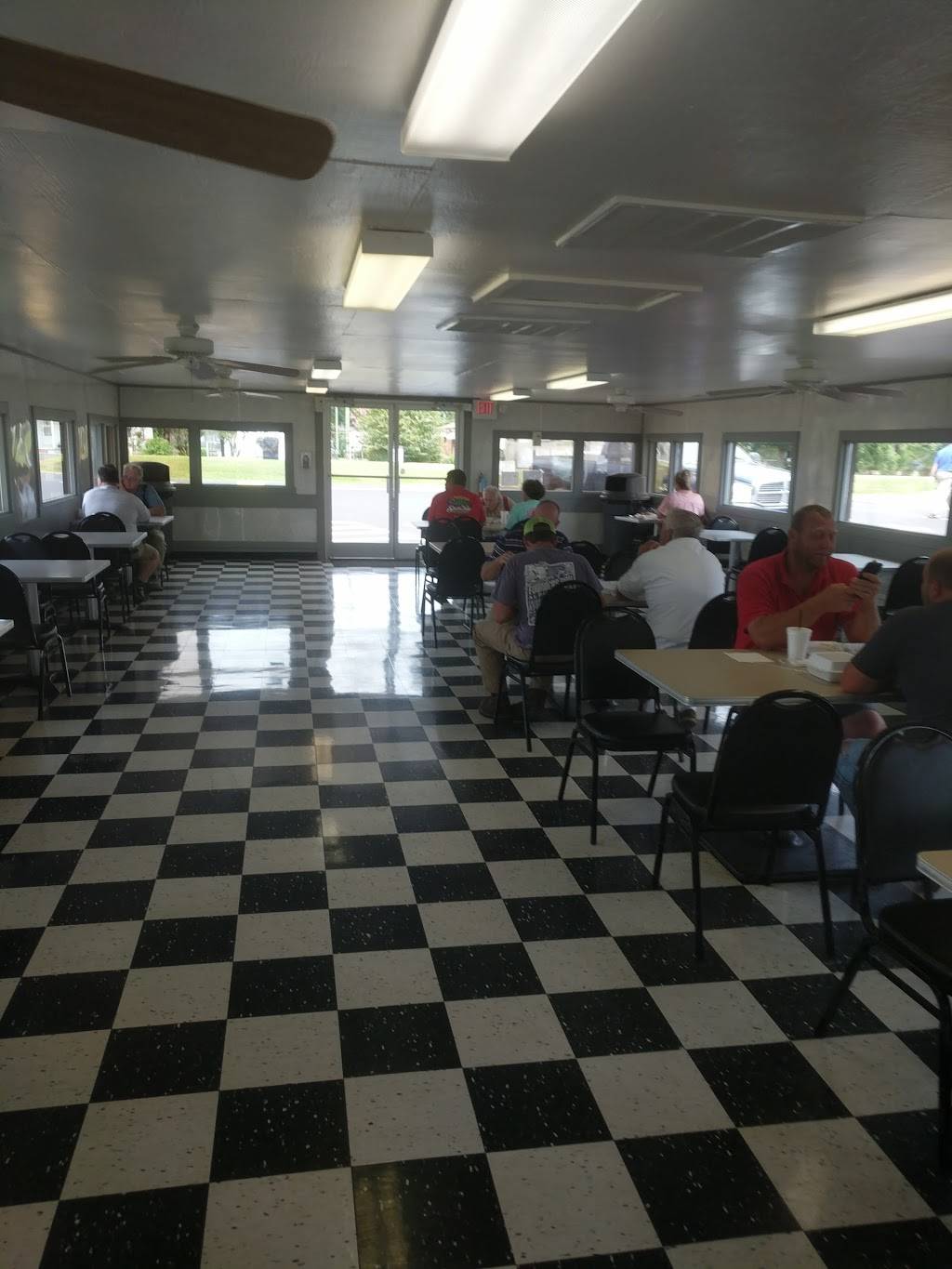 Southern Style Barbecue | restaurant | 338 Martin Luther King Jr Blvd, Clinton, NC 28328, USA | 9105926212 OR +1 910-592-6212