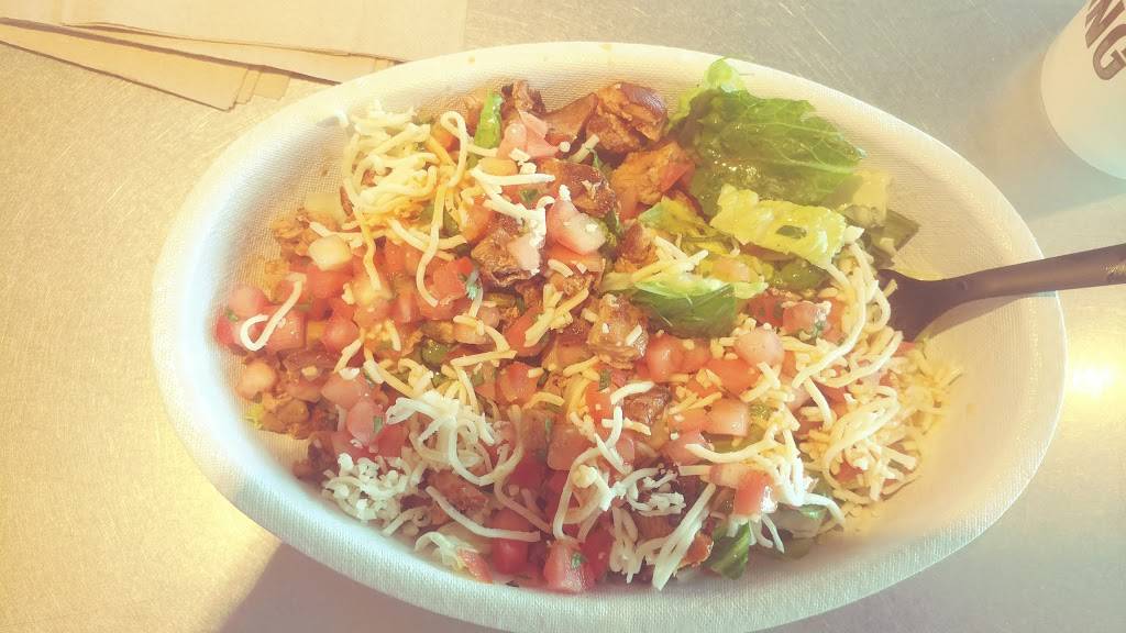 Chipotle Mexican Grill | restaurant | 300 West Washington Street, East Peoria, IL 61611, USA | 3098635853 OR +1 309-863-5853