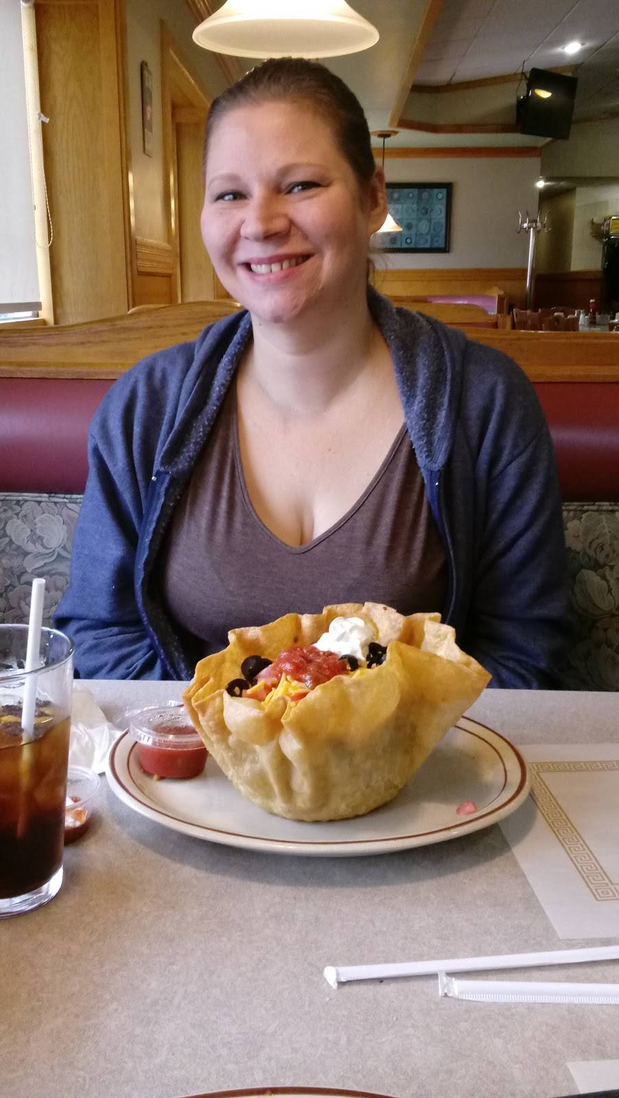 Andreas Family Restaurant | restaurant | 5921 S Packard Ave, Cudahy, WI 53110, USA | 4144832202 OR +1 414-483-2202