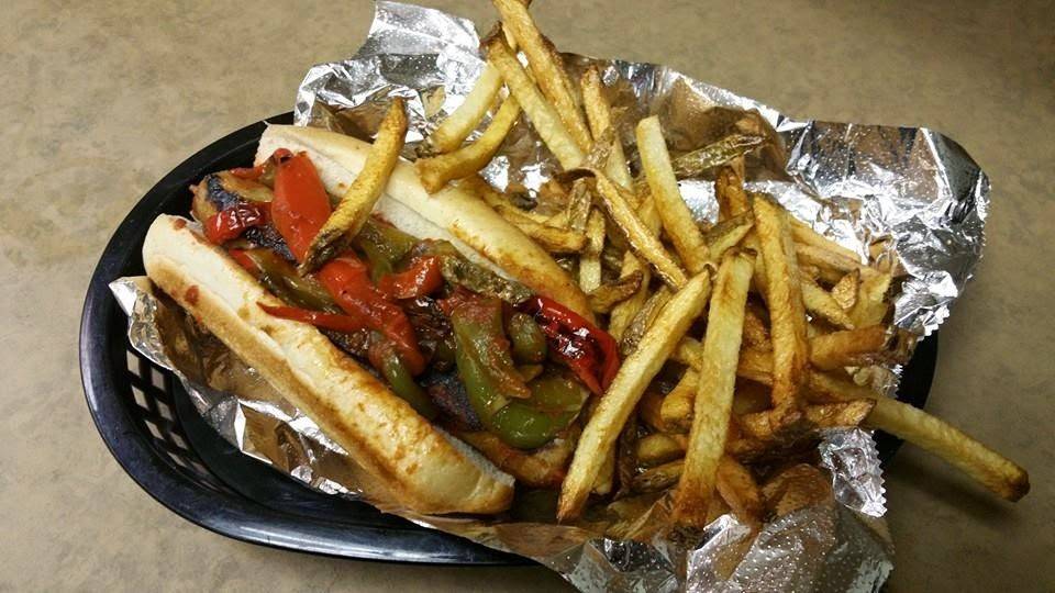 Bummies Pub & Grub | restaurant | 155 N Cedar St, Newark, OH 43055, USA | 7409154365 OR +1 740-915-4365